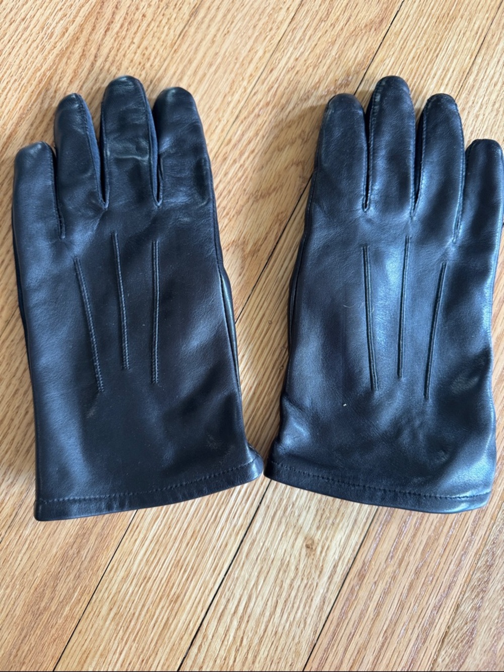 Men’s leather gloves